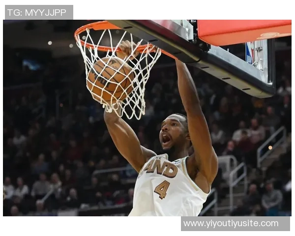 莫布里表现出色却难救主15投8中斩获21分11篮板5助攻三分球精准罚球失准